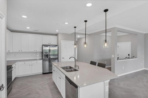 Condo in Venice, Florida, 3 bedrooms № 2396250 - photo 17