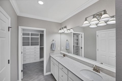 Condo in Venice, Florida, 3 bedrooms № 2396250 - photo 25