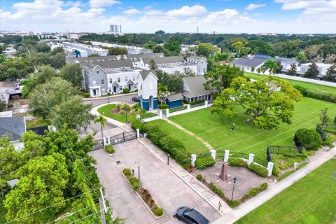 Touwnhouse à vendre à Tampa, Floride: 3 chambres, 177.72 m2 № 1919524 - photo 3
