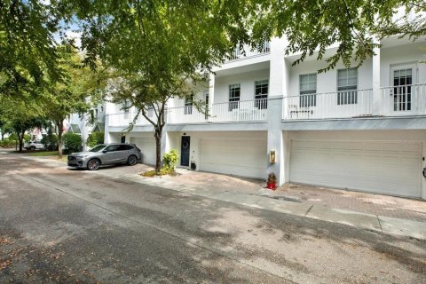 Touwnhouse à vendre à Tampa, Floride: 3 chambres, 177.72 m2 № 1919524 - photo 6