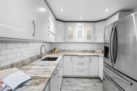 Condominio en venta en Dunedin, Florida, 2 dormitorios, 115.94 m2 № 2420316 - foto 11