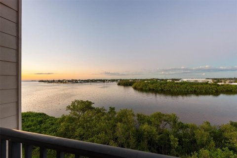 Condominio en venta en Dunedin, Florida, 2 dormitorios, 115.94 m2 № 2420316 - foto 3