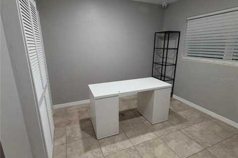 Commercial property in New Port Richey, Florida 130.62 sq.m. № 2214700 - photo 2