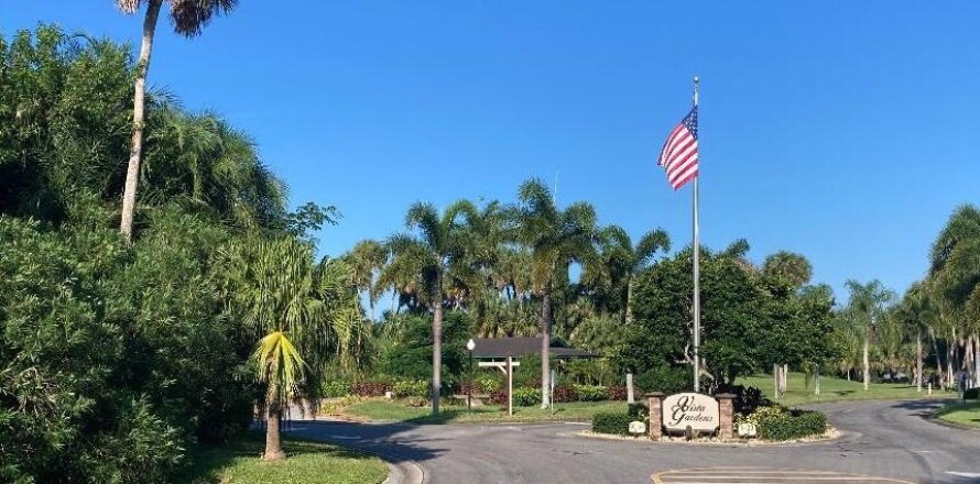 Condo in Vero Beach, Florida, 2 bedrooms № 970241