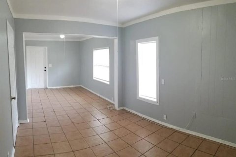 Casa en venta en Tampa, Florida, 2 dormitorios, 98.48 m2 № 2386214 - foto 2