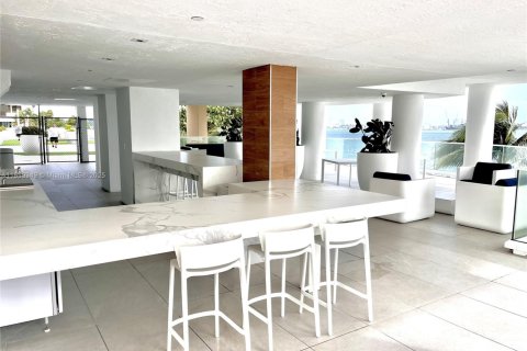 Condominio en venta en Miami, Florida, 1 dormitorio, 65.77 m2 № 1887930 - foto 20