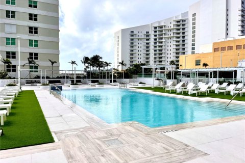 Condominio en venta en Miami, Florida, 1 dormitorio, 65.77 m2 № 1887930 - foto 27