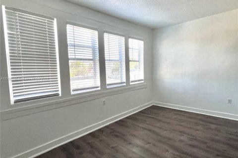 Appartement à louer à Miami, Floride: 1 chambre, 46.45 m2 № 1706011 - photo 13
