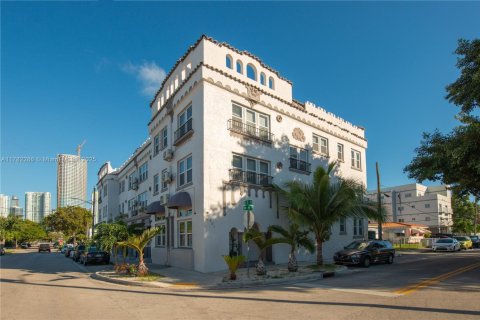Appartement à louer à Miami, Floride: 1 chambre, 46.45 m2 № 1706011 - photo 16