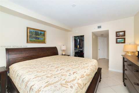 Copropriété à vendre à Sunny Isles Beach, Floride: 2 chambres, 103.68 m2 № 2297665 - photo 21