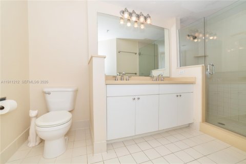 Copropriété à vendre à Sunny Isles Beach, Floride: 2 chambres, 103.68 m2 № 2297665 - photo 25