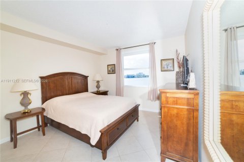 Copropriété à vendre à Sunny Isles Beach, Floride: 2 chambres, 103.68 m2 № 2297665 - photo 28