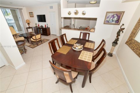 Copropriété à vendre à Sunny Isles Beach, Floride: 2 chambres, 103.68 m2 № 2297665 - photo 16