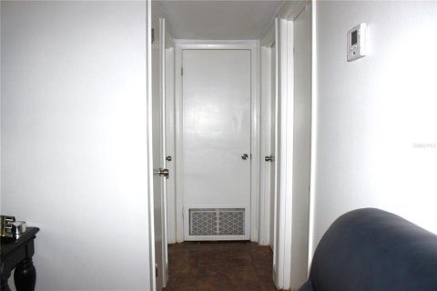 House in Winter Haven, Florida 2 bedrooms, 88.44 sq.m. № 1785130 - photo 15