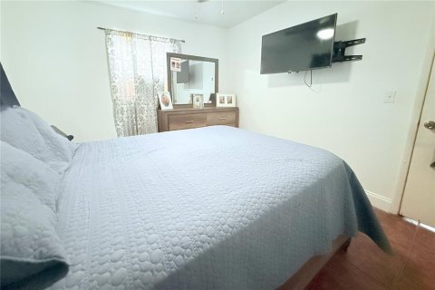 House in Winter Haven, Florida 2 bedrooms, 88.44 sq.m. № 1785130 - photo 19