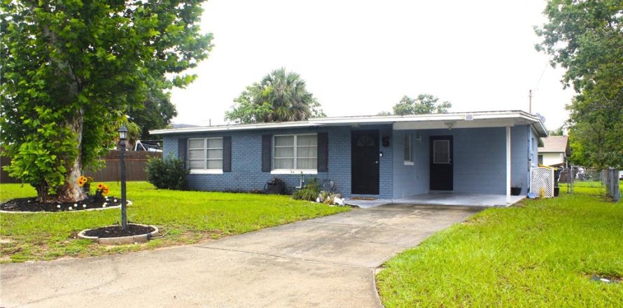 House in Winter Haven, Florida 2 bedrooms, 88.44 sq.m. № 1785130