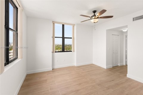 Copropriété à vendre à Coral Gables, Floride: 2 chambres, 99.59 m2 № 2065317 - photo 21