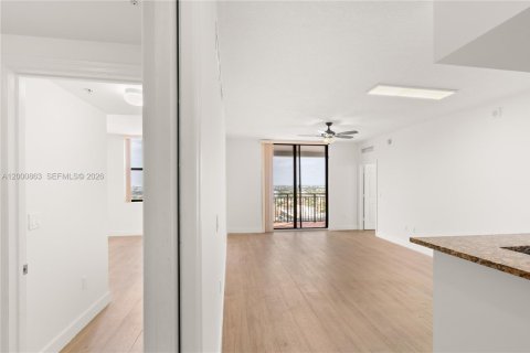 Copropriété à vendre à Coral Gables, Floride: 2 chambres, 99.59 m2 № 2065317 - photo 11