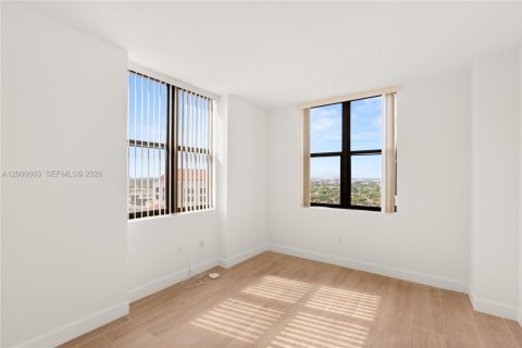 Copropriété à vendre à Coral Gables, Floride: 2 chambres, 99.59 m2 № 2065317 - photo 14