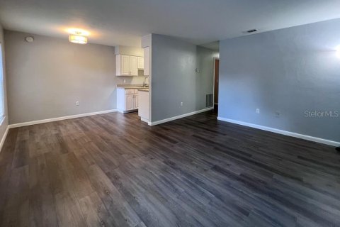 Apartamento en alquiler en Gainesville, Florida, 2 dormitorios, 81.1 m2 № 1894521 - foto 2