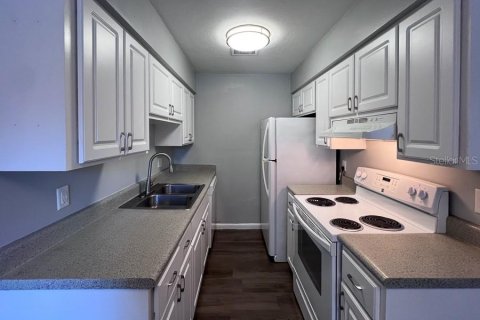 Apartamento en alquiler en Gainesville, Florida, 2 dormitorios, 81.1 m2 № 1894521 - foto 8