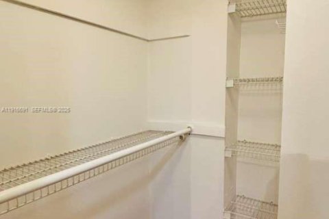 Condo in Aventura, Florida, 1 bedroom  № 1985869 - photo 23