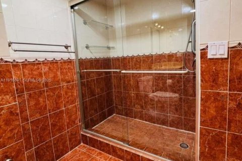 Condo in Aventura, Florida, 1 bedroom  № 1985869 - photo 20