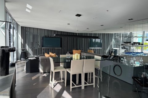 Condo in Miami, Florida, 3 bedrooms  № 1958100 - photo 13