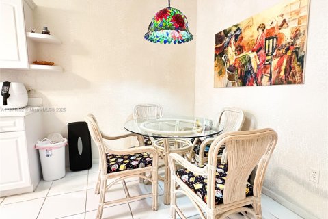 Condominio en venta en Boynton Beach, Florida, 3 dormitorios, 138.89 m2 № 1755860 - foto 5