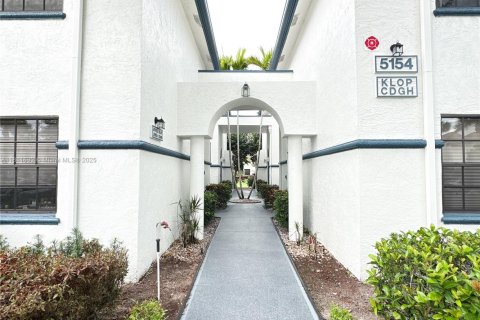 Condominio en venta en Boynton Beach, Florida, 3 dormitorios, 138.89 m2 № 1755860 - foto 2