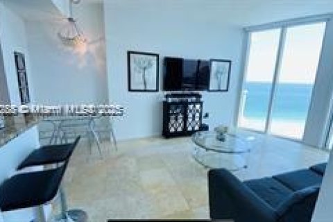 Condominio en alquiler en Miami Beach, Florida, 1 dormitorio, 61.97 m2 № 1647418 - foto 15