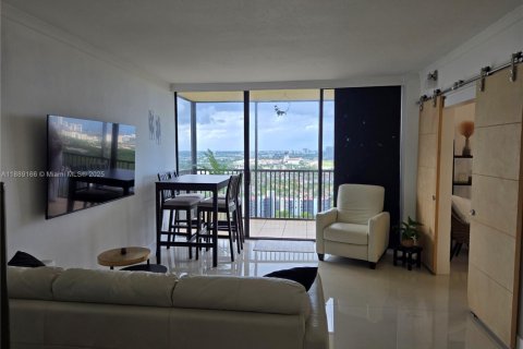 Кондоминиум с 2 спальнями в Авентура, Флорида № 2021278