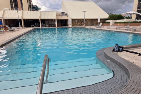 Купить кондоминиум в Авентура, Флорида 2 спальни, 84.82м2, № 2021278 - фото 17