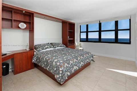 Condominio en venta en Hollywood, Florida, 2 dormitorios, 128.21 m2 № 1974320 - foto 22