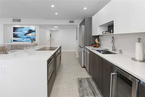 Condominio en venta en Hollywood, Florida, 2 dormitorios, 128.21 m2 № 1974320 - foto 14