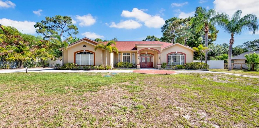 Casa en New Port Richey, Florida 4 dormitorios, 317.45 m2 № 2201440