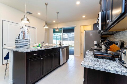 Villa ou maison à vendre à Davenport, Floride: 5 chambres, 231.42 m2 № 1543187 - photo 11