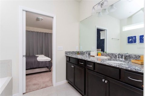 Villa ou maison à vendre à Davenport, Floride: 5 chambres, 231.42 m2 № 1543187 - photo 21