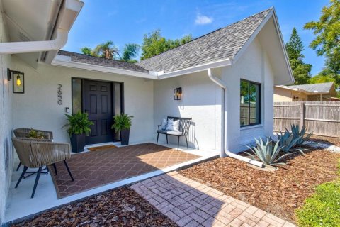 House in Sarasota, Florida 3 bedrooms, 138.98 sq.m. № 699916 - photo 4