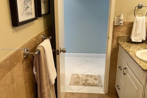 Copropriété à louer à Hollywood, Floride: 2 chambres, 115.94 m2 № 1702551 - photo 7