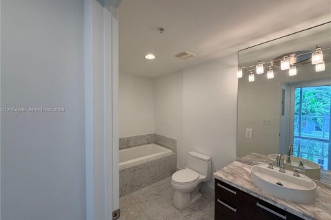 Condominio en alquiler en Miami, Florida, 1 dormitorio, 74.88 m2 № 2154051 - foto 11