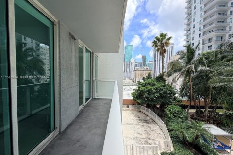 Condominio en alquiler en Miami, Florida, 1 dormitorio, 74.88 m2 № 2154051 - foto 3