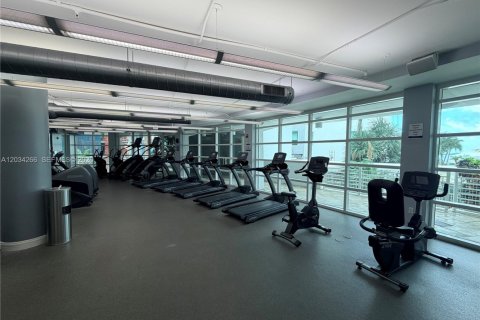 Condominio en alquiler en Miami, Florida, 1 dormitorio, 74.88 m2 № 2154051 - foto 15