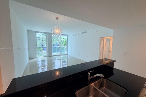 Condominio en alquiler en Miami, Florida, 1 dormitorio, 74.88 m2 № 2154051 - foto 6