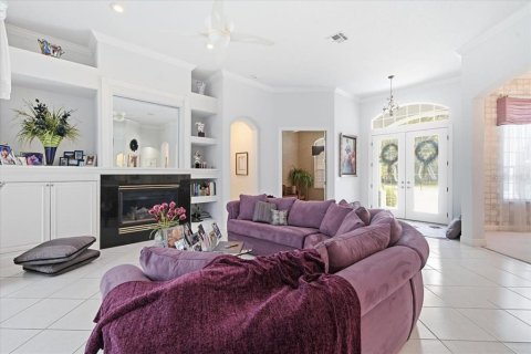 House in Weeki Wachee, Florida 3 bedrooms, 233.46 sq.m. № 2306264 - photo 29