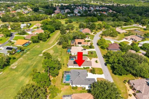 House in Weeki Wachee, Florida 3 bedrooms, 233.46 sq.m. № 2306264 - photo 15