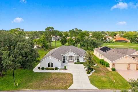 House in Weeki Wachee, Florida 3 bedrooms, 233.46 sq.m. № 2306264 - photo 2