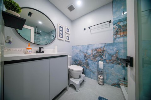 Casa en venta en Homestead, Florida, 6 dormitorios, 270.72 m2 № 1945811 - foto 22
