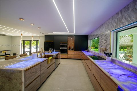 Casa en venta en Homestead, Florida, 6 dormitorios, 270.72 m2 № 1945811 - foto 19