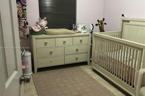 Casa en venta en Miami, Florida, 3 dormitorios, 131.36 m2 № 1973982 - foto 13